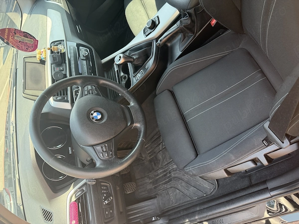 BMW 1 Series 2019 — imagine 5