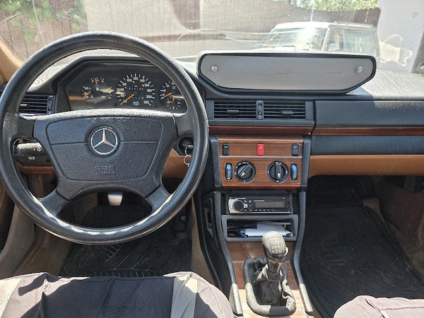 MERCEDES-BENZ E-Class 1996 — imagine 5
