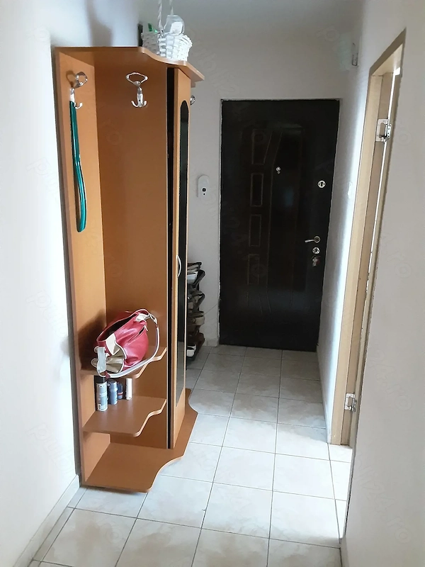 Vând apartament cu doua camere semidecomandat — fotografia 3