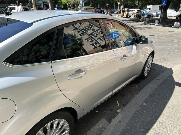 FORD Focus 2013 — imagine 3