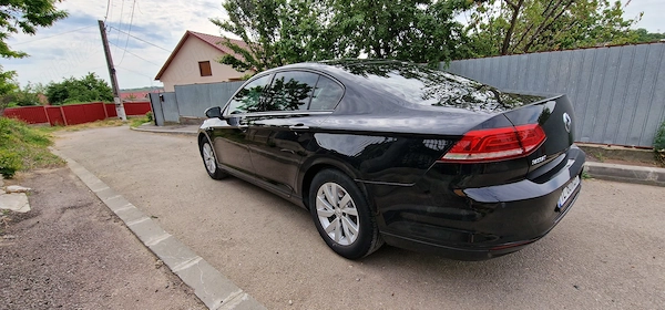 VOLKSWAGEN Passat 2018 — imagine 3