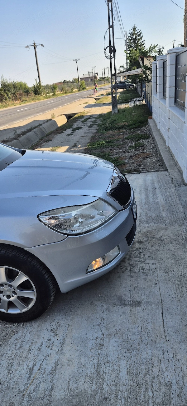 SKODA Octavia 2010 — imagine 3