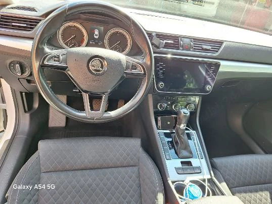 SKODA Superb 2020 — imagine 6