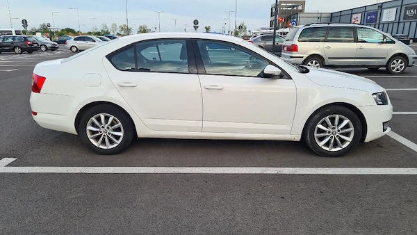 Vând koda Octavia 3 | 1.6 TDI 105 CP | 179.500 km reali