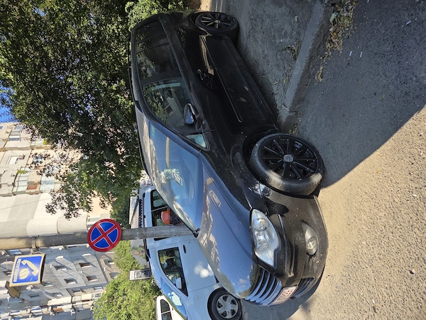 VOLKSWAGEN Touran 2009 — imagine 3