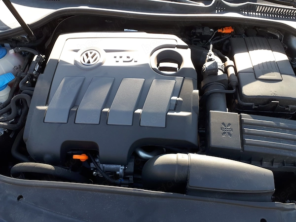 VOLKSWAGEN Golf 2012 — imagine 5
