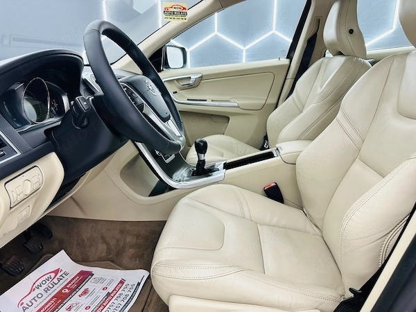 VOLVO XC60 2014 — imagine 12