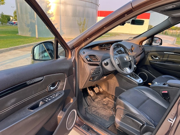 RENAULT Scenic 2012 — imagine 6