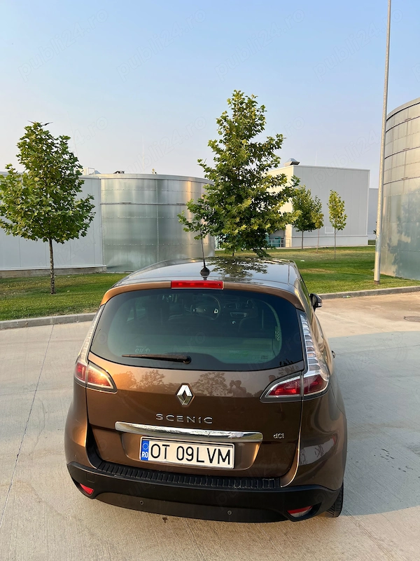 RENAULT Scenic 2012 — imagine 3