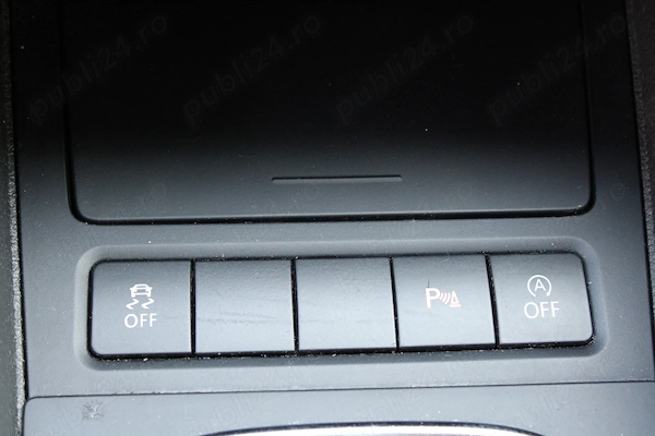 VOLKSWAGEN Golf 2012 — imagine 14