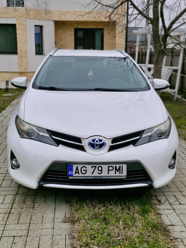 TOYOTA Auris 2014 — imagine 2