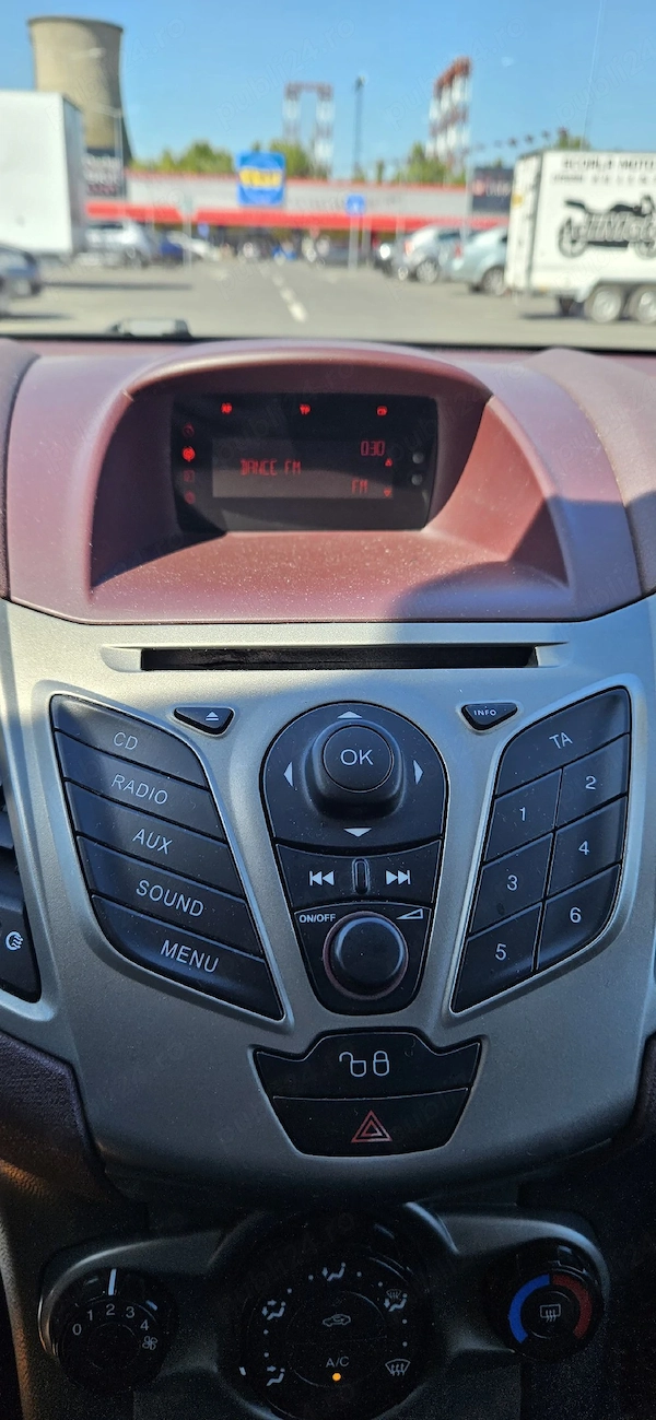 FORD Fiesta 2010 — imagine 4