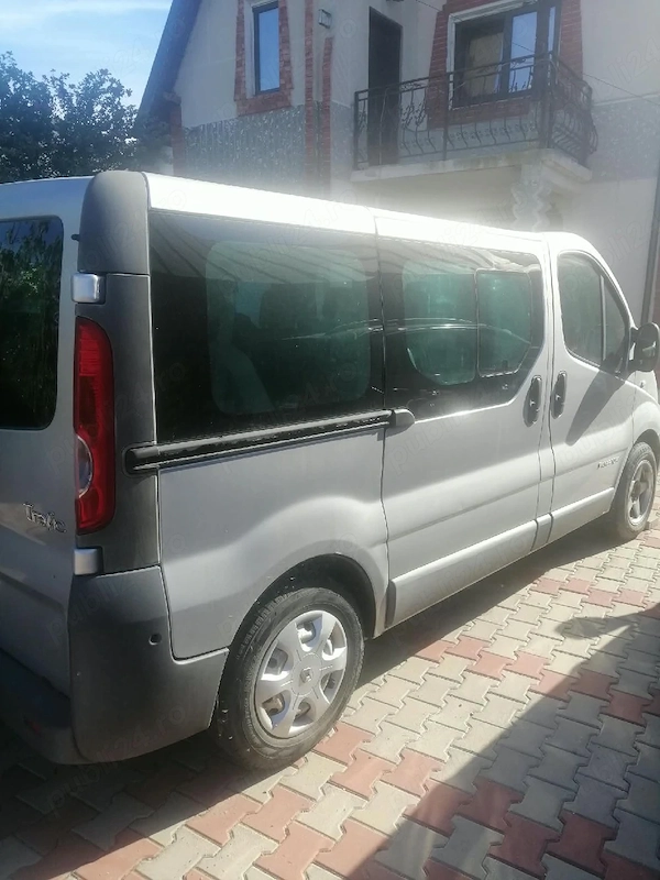 RENAULT Trafic