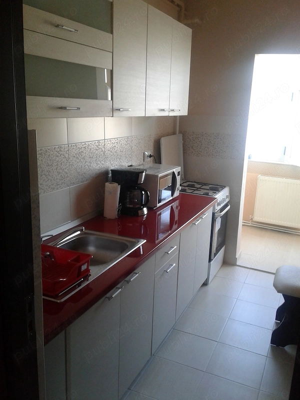 Inchiriez apartament 2 camere — fotografia 1