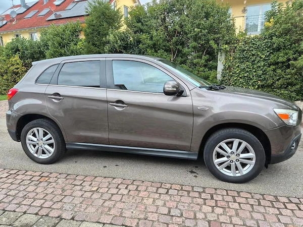 MITSUBISHI ASX 2011 — imagine 4