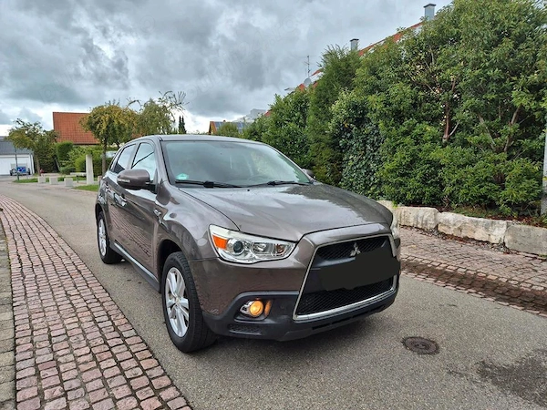MITSUBISHI ASX 2011 — imagine 3