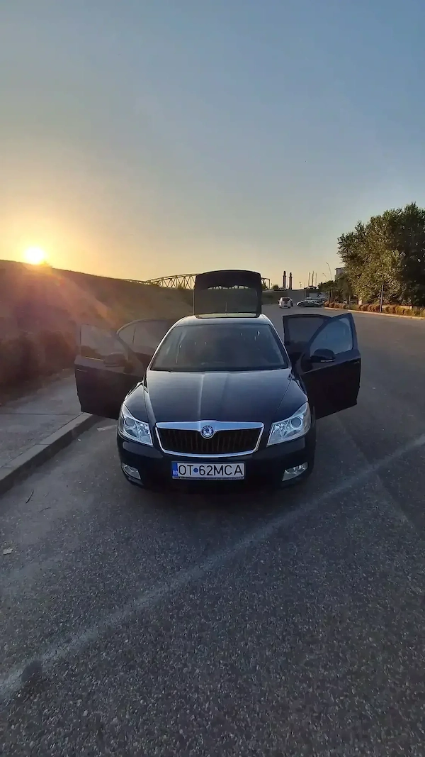 SKODA Octavia 2012 — imagine 10