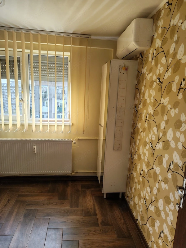 Vanzare Apartament 2 camere 48 mp, renovat, mobilat, 2 min metrou Romancierilor — fotografia 3