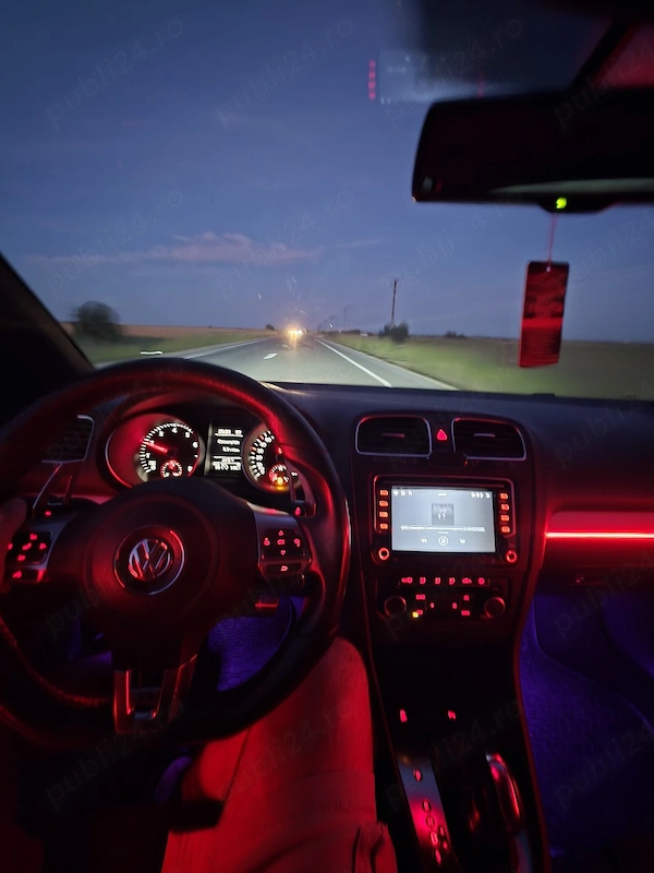 VOLKSWAGEN Golf 2012 — imagine 9