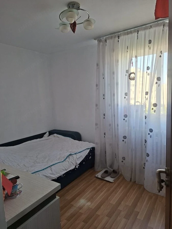 Vanzare Apartament 2 camere ingrijit, etaj 8/10, aer conditionat, Drumul Taberei — fotografia 1