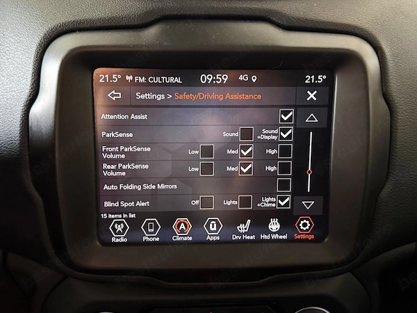JEEP Renegade 2022 — imagine 17