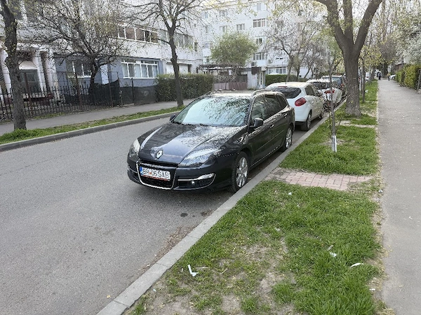 RENAULT Laguna 2010 — imagine 5
