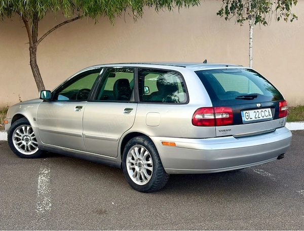 VOLVO V40 2004 — imagine 4