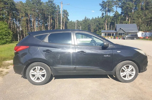 HYUNDAI ix35 2011 — imagine 3