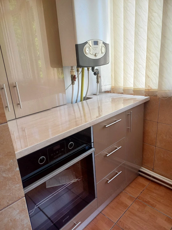 Inchiriere apartament 2 camere, Zona Centrala, langa Piata Mare — fotografia 3
