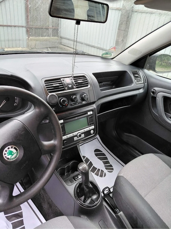 SKODA Fabia 2009 — imagine 3