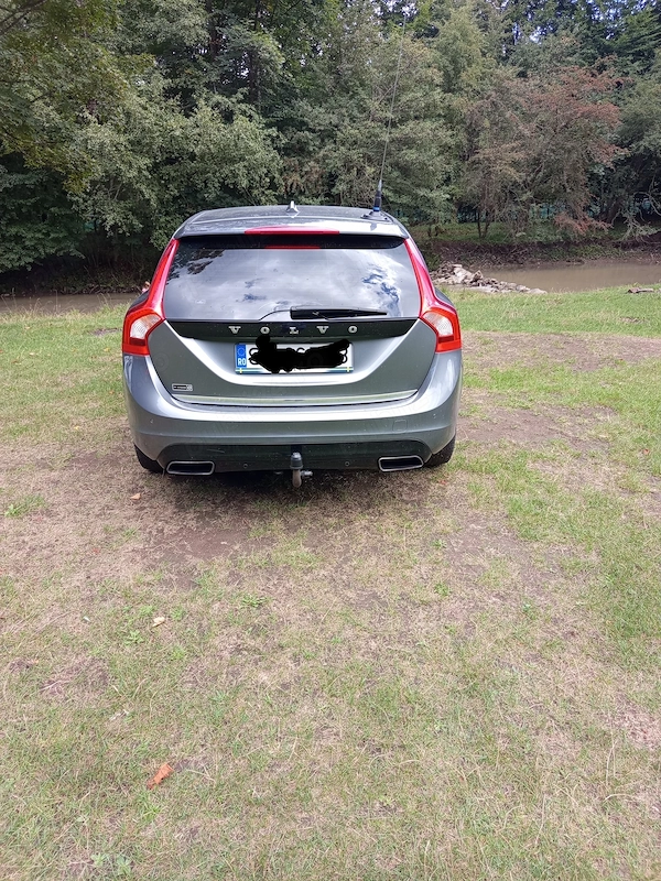 VOLVO V60 2017 — imagine 9
