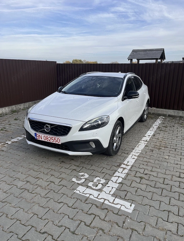 VOLVO V40 2013 — imagine 3