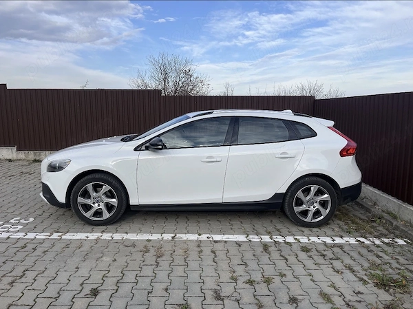 VOLVO V40 2013 — imagine 2