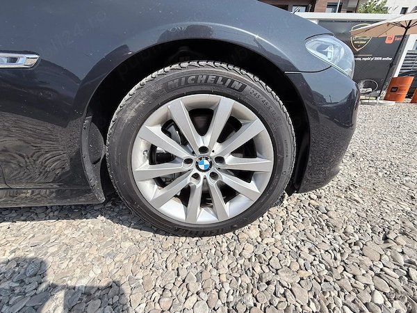 BMW 5 Series 2015 — imagine 8