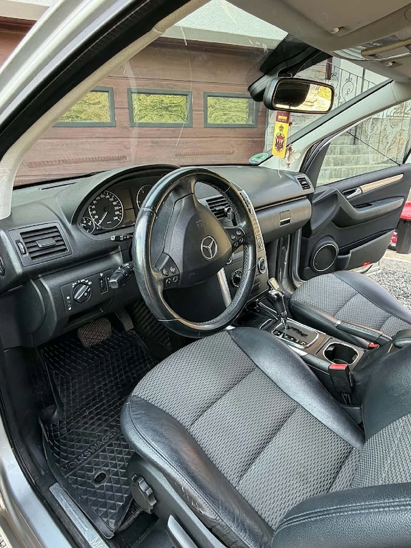MERCEDES-BENZ A-Class 2010 — imagine 5