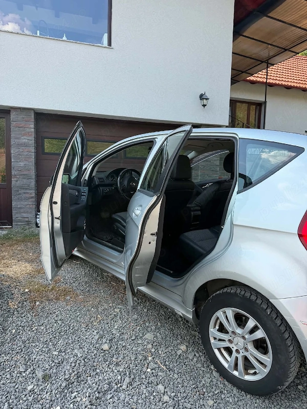 MERCEDES-BENZ A-Class 2010 — imagine 6