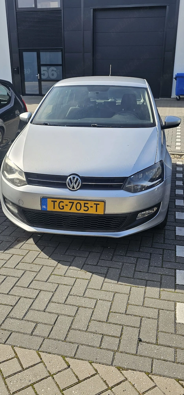 VOLKSWAGEN Polo 2011 — imagine 2