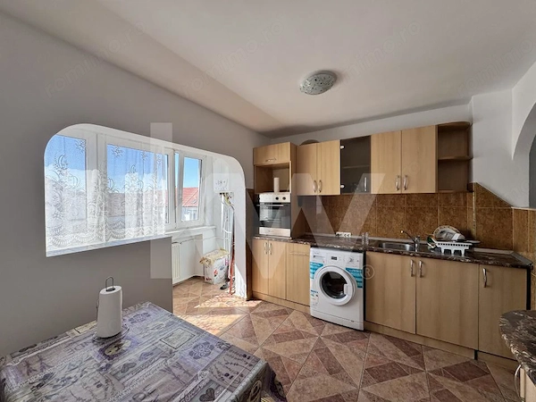 Apartament 2 camere decomandat, mobilat, etaj 4 — fotografia 1