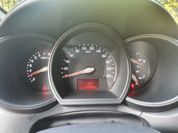 KIA Rio 2014 — imagine 2