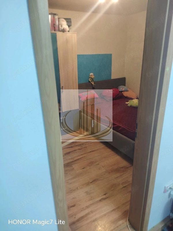 Apartament la etajul 1, baie cu geam și bucătărie închisă | Calea Șagu — fotografia 3
