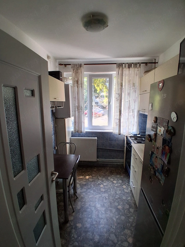 Apartament de vânzare cu 3 camere — fotografia 1