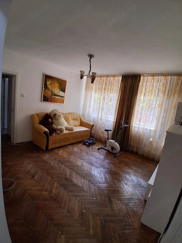 Apartament de vânzare cu 3 camere — fotografia 3