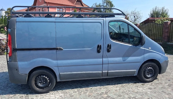 RENAULT Trafic 2010 — imagine 3