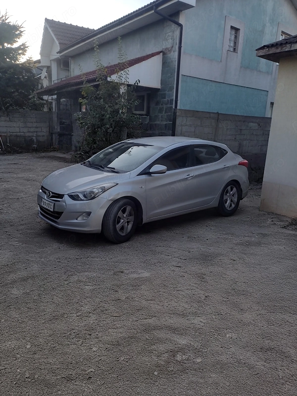 HYUNDAI Elantra 2012 — imagine 3