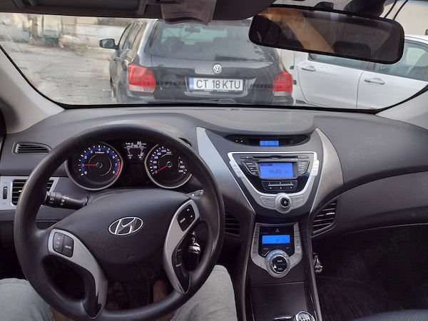 HYUNDAI Elantra 2012 — imagine 6