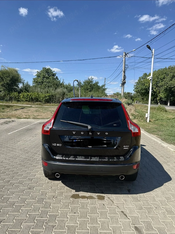 VOLVO XC60 2010 — imagine 5