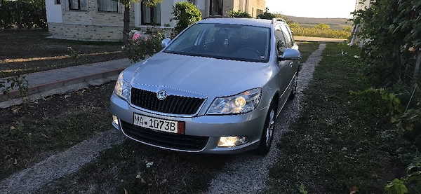 SKODA Octavia 2011 — imagine 2