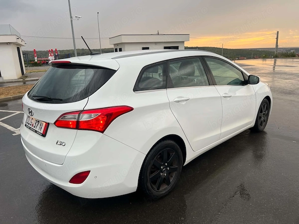 HYUNDAI i30 2016 — imagine 5