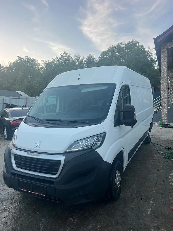 PEUGEOT Boxer