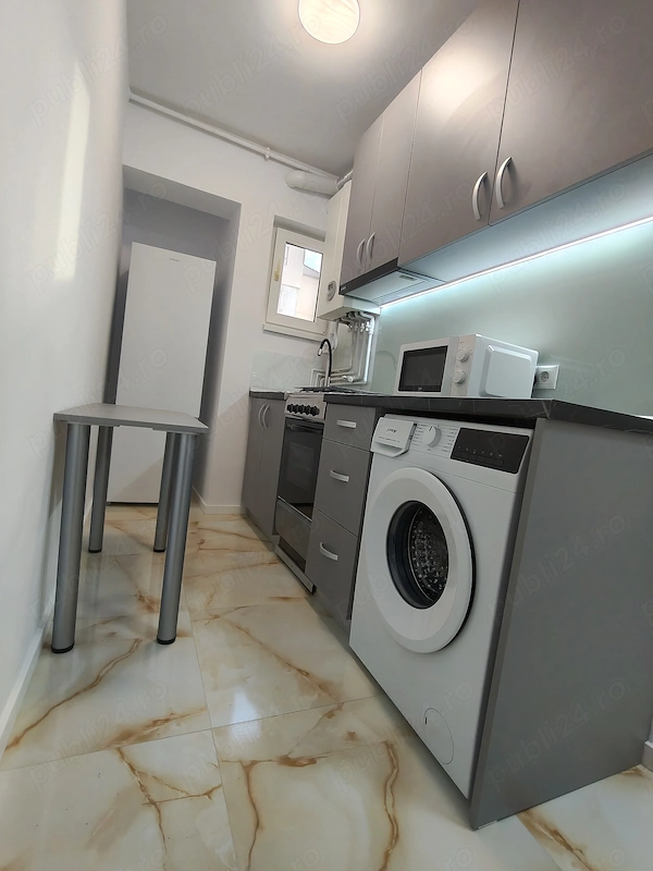 Închiriez apartament 2 camere — fotografia 1